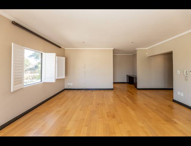 4 BEDROOM HOUSE FOR SALE IN BRYANSTON